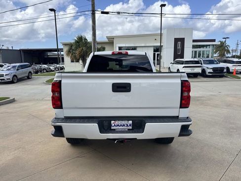 Used 2018 Chevrolet Silverado 1500 LT w/ All Star Edition image 7