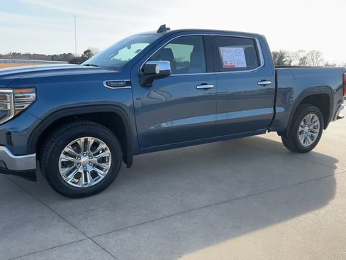 Used 2024 GMC Sierra 1500 SLT image 5