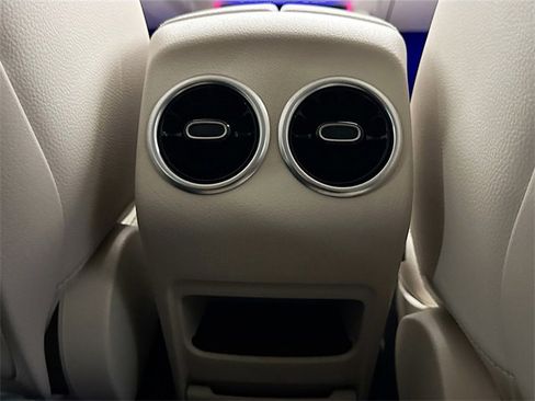 Certified 2023 Mercedes-Benz GLA 250 4MATIC image 25