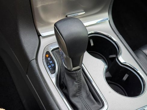 Used 2018 Jeep Grand Cherokee Limited AWD/4WD image 24