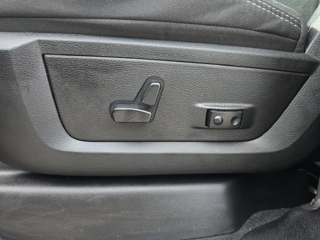 Used 2026 RAM 2500 Big Horn AWD/4WD image 30