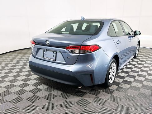 Used 2024 Toyota Corolla LE FWD image 3
