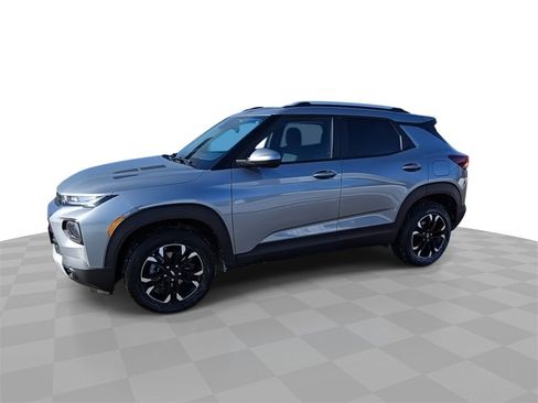 Used 2023 Chevrolet TrailBlazer LT w/ Convenience Package image 4