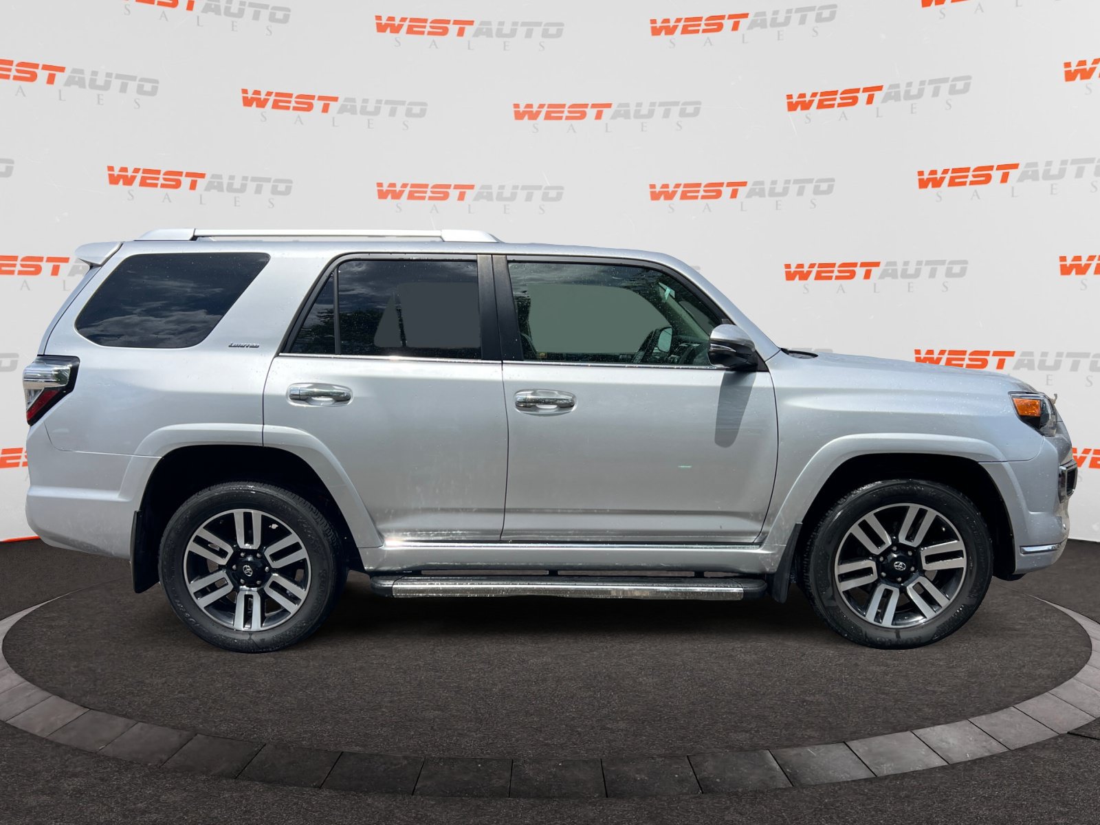Used 2016 Toyota 4Runner Limited AWD/4WD image 6