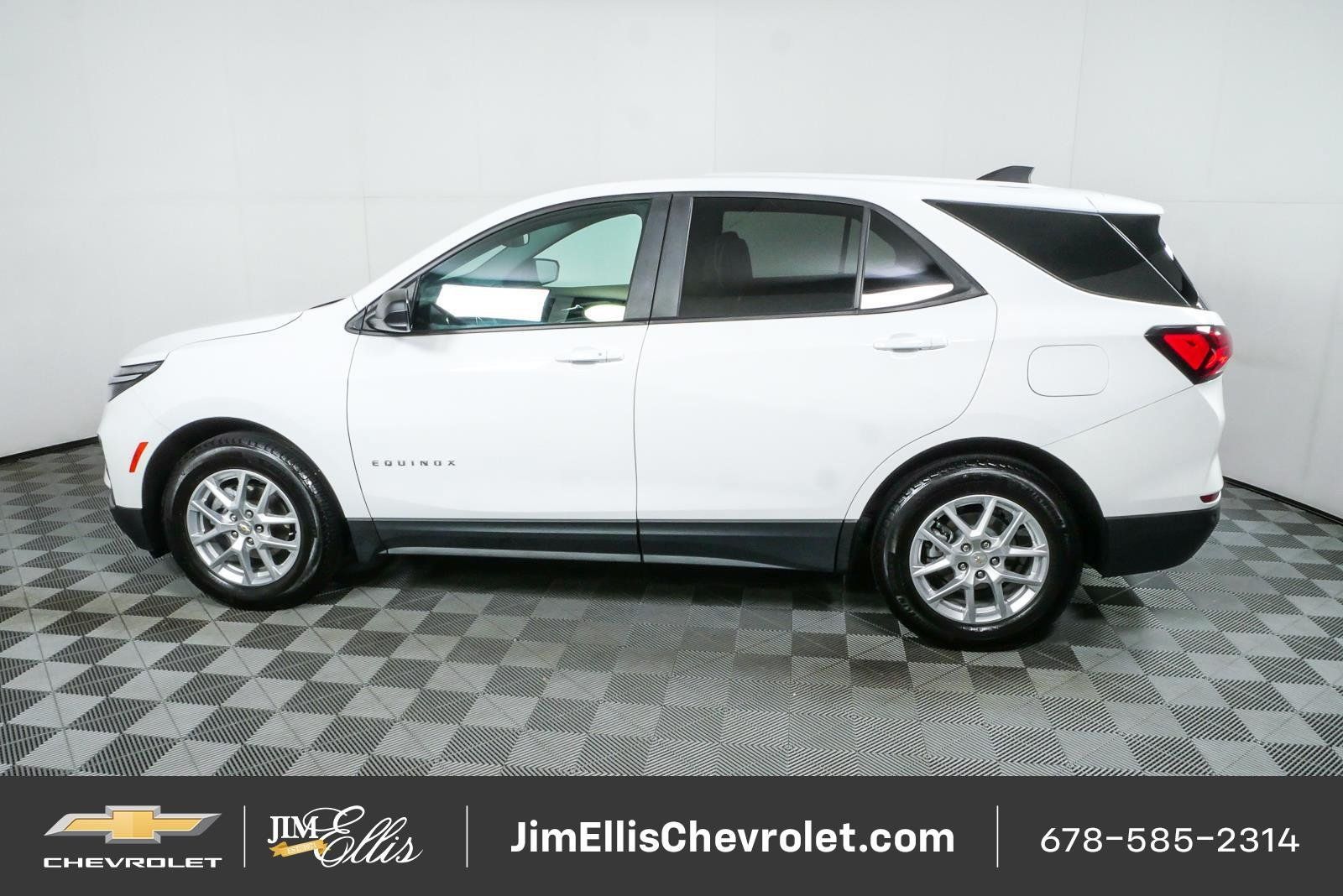 Certified 2024 Chevrolet Equinox LS w/ LS Convenience Package FWD image 28