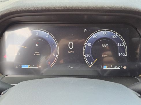 New 2025 Jeep Grand Cherokee Altitude image 15