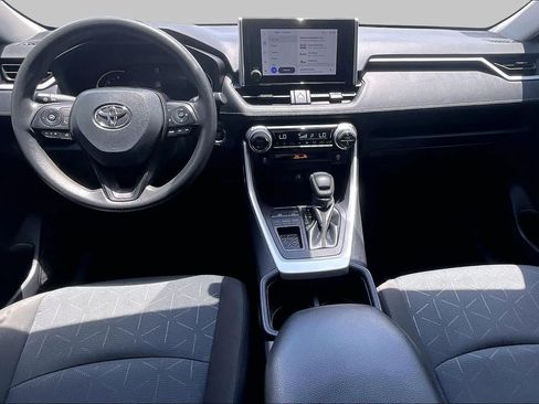 Used 2024 Toyota RAV4 XLE FWD image 15