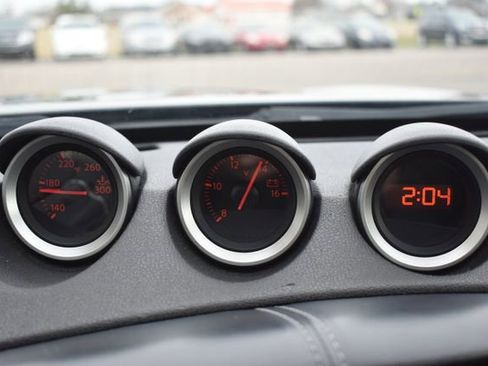 Used 2010 Nissan 370Z Touring w/ Sport Pkg RWD image 25