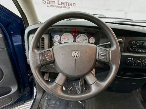 Used 2004 Dodge Ram 1500 Truck SLT w/ Trailer Tow Group RWD image 11