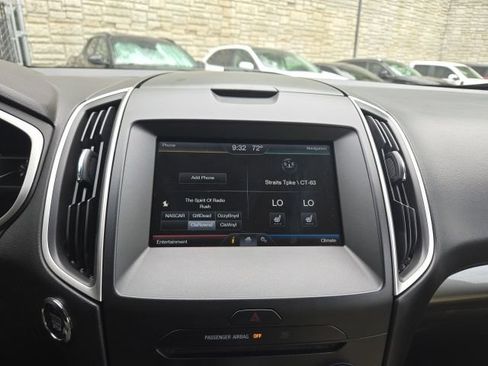 Used 2015 Ford Edge SEL w/ Equipment Group 201A AWD/4WD image 34