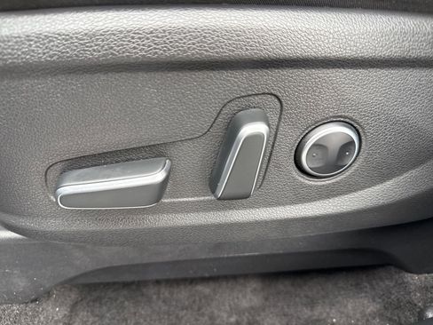 Used 2025 Hyundai Palisade SEL FWD image 22