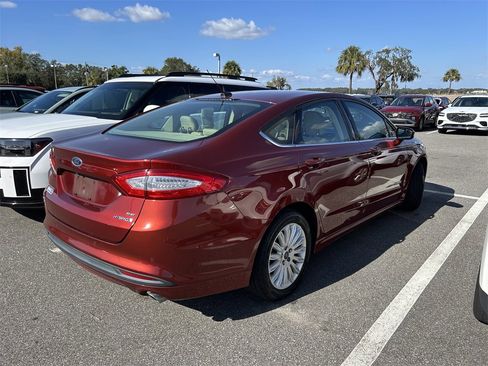 Used 2014 Ford Fusion SE image 7