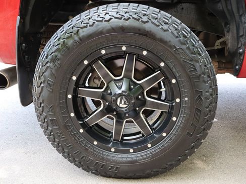 Used 2018 Toyota Tundra Limited w/ Limited Premium Package AWD/4WD image 44