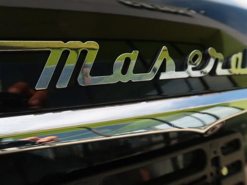 Used 2017 Maserati Levante w/ Luxury Package image 50