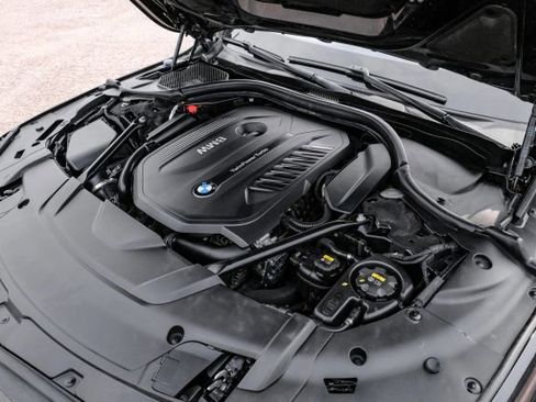 Used 2018 BMW 740i image 57