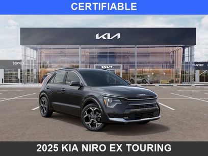 Used 2025 Kia Niro EX Touring