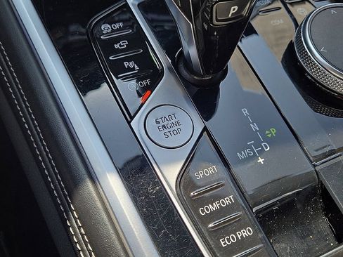 Used 2023 BMW 840i Coupe w/ Driving Assistance Package RWD image 31