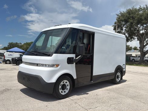 Used 2024 Chevrolet Brightdrop 400 w/ Commercial Equipment Package AWD/4WD image 1