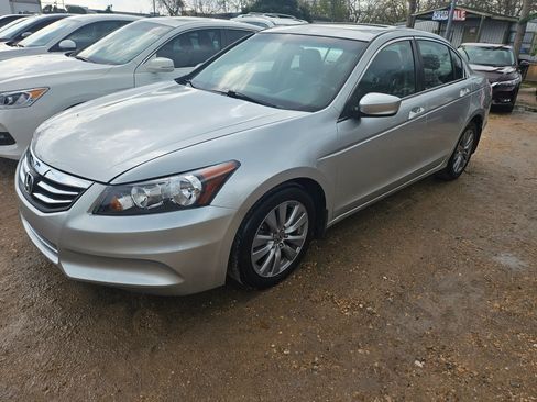Used 2012 Honda Accord EX image 4
