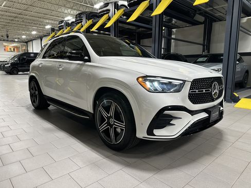 Certified 2025 Mercedes-Benz GLE 450 GLE 450 image 7