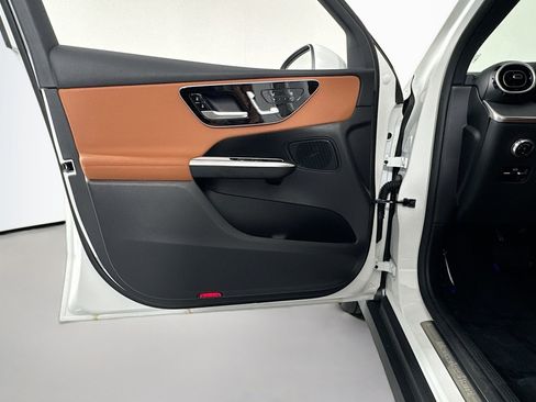 New 2026 Mercedes-Benz GLC 300 image 20