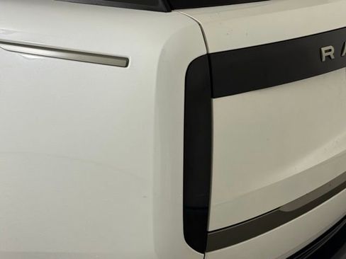 Certified 2023 Land Rover Range Rover SE AWD/4WD image 13