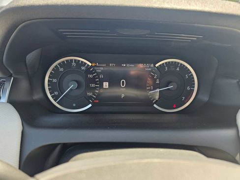 New 2023 Land Rover Discovery Sport SE R-Dynamic image 28