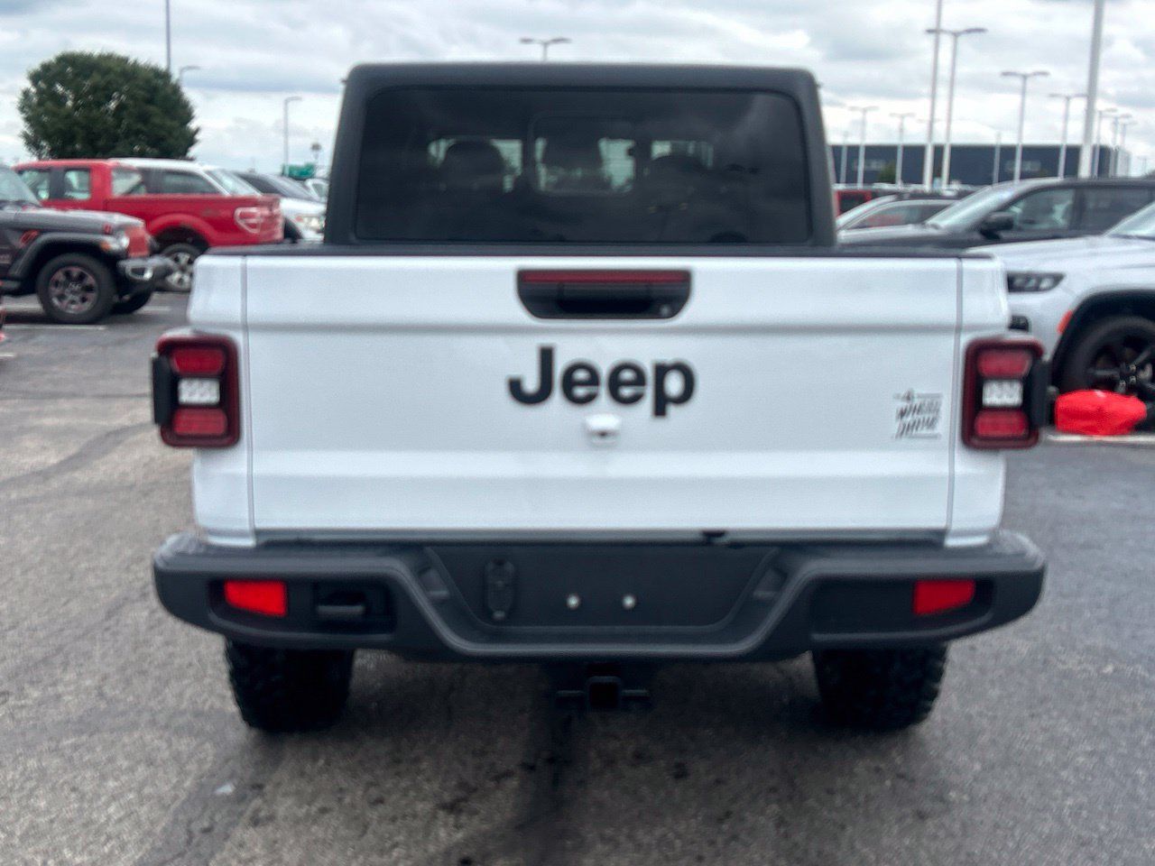 New 2027 Jeep Gladiator Sport AWD/4WD image 4