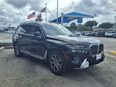 Used 2025 BMW X7 xDrive40i AWD/4WD image 22