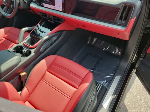 New 2026 Porsche Cayenne AWD/4WD image 19