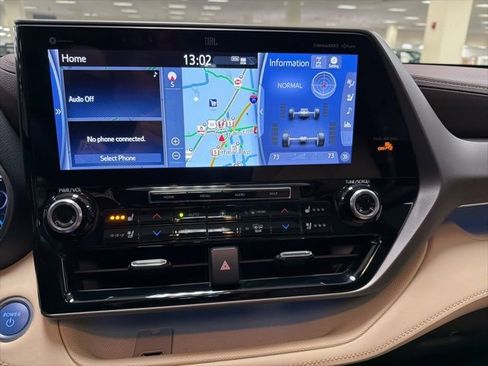 Certified 2021 Toyota Highlander Limited image 39