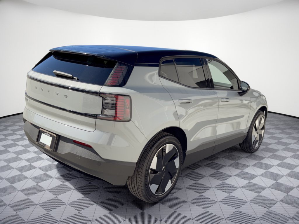 New 2026 Volvo EX30 Plus w/ Climate Package RWD image 9