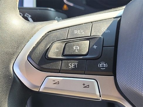 Used 2022 Volkswagen Atlas SE image 25