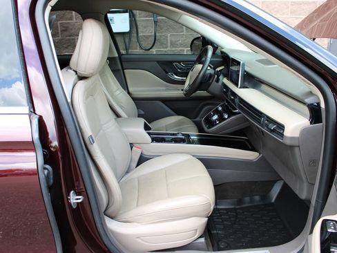 Used 2020 Lincoln Corsair AWD w/ Premium Package image 44