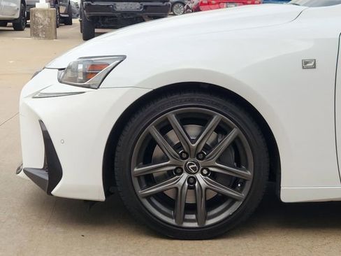 Used 2019 Lexus IS 300 F Sport w/ F Sport Package RWD image 8