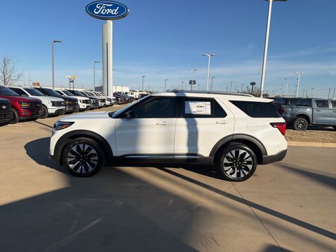 New 2026 Ford Explorer Platinum w/ LUX Leather Package image 2