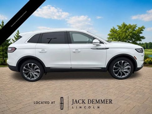 Used 2023 Lincoln Nautilus Reserve AWD/4WD image 8