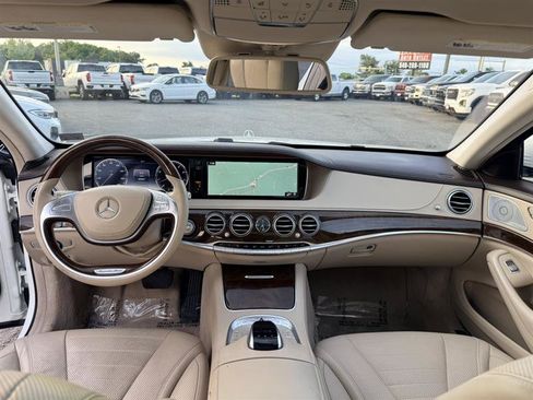 Used 2017 Mercedes-Benz S 550 4MATIC Sedan image 26
