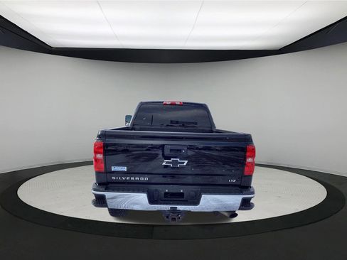 Used 2018 Chevrolet Silverado 2500 LTZ w/ Snow Plow Prep Package image 7