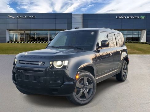 Used 2026 Land Rover Defender 110 X-Dynamic SE image 1