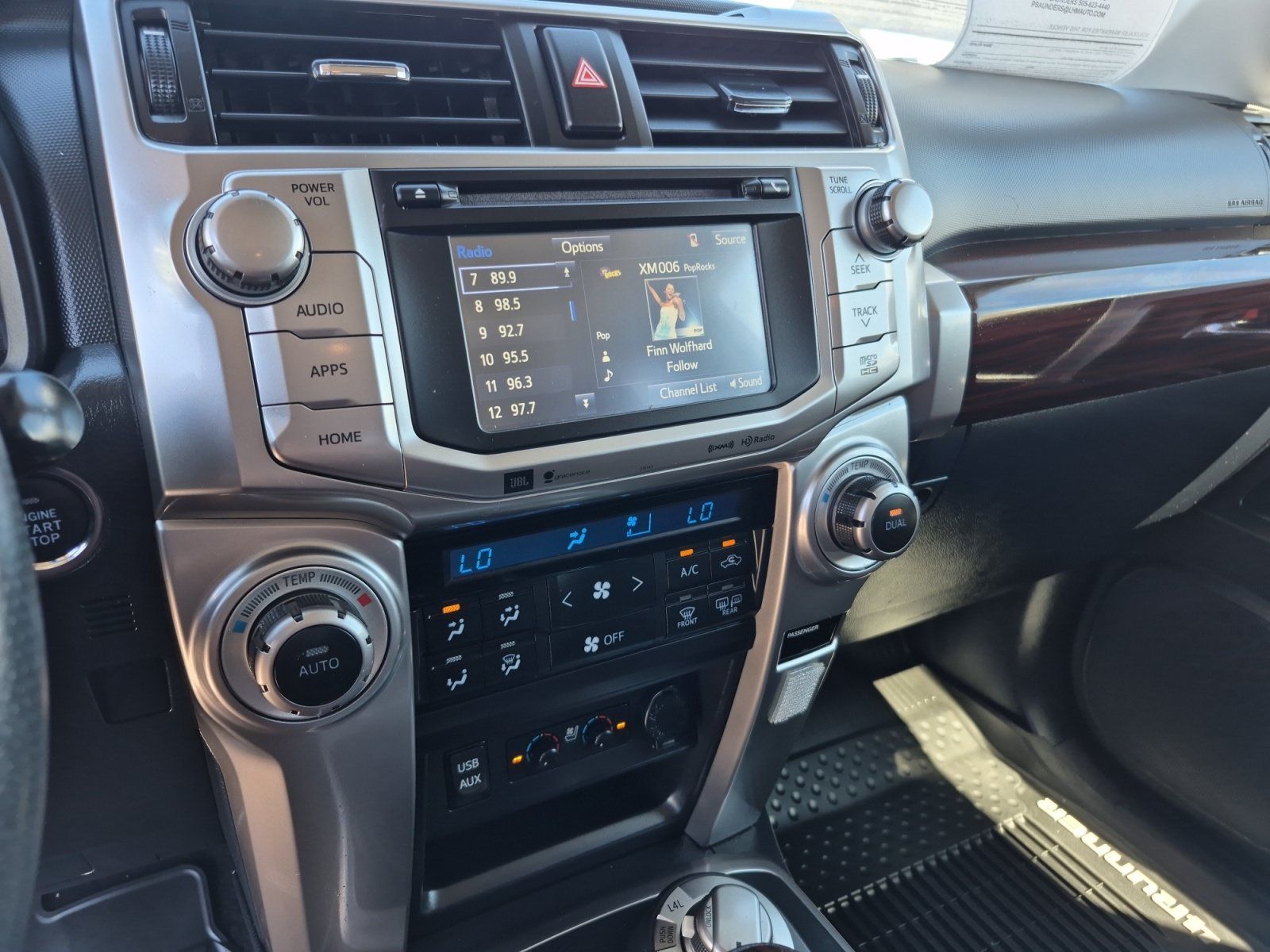 Used 2018 Toyota 4Runner Limited w/ Preferred Accessory Package AWD/4WD image 11
