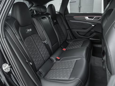 Used 2024 Audi RS 6 performance w/ Matte Carbon Package image 14