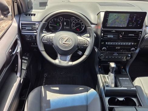 Used 2022 Lexus GX 460 w/ Black Line Special Edition AWD/4WD image 10