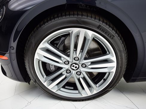 Used 2024 Bentley Continental GT AWD/4WD image 45