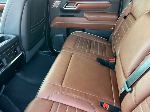 New 2026 GMC Sierra 2500 Denali Ultimate image 10