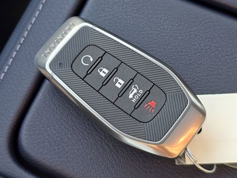 New 2026 INFINITI QX80 Sport image 36