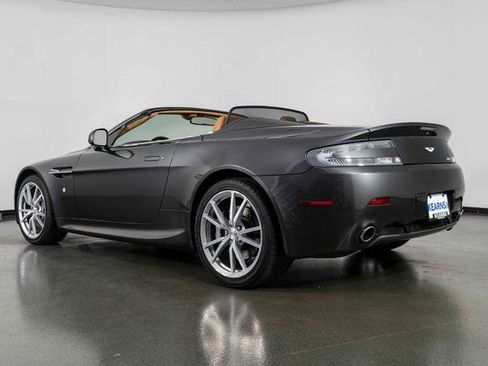 Used 2010 Aston Martin V8 Vantage Roadster image 6