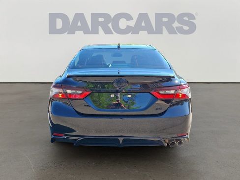 Used 2024 Toyota Camry SE w/ Cold Weather Package FWD image 5