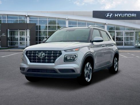 New 2026 Hyundai Venue SEL FWD image 1