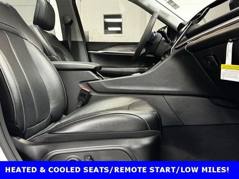 Used 2022 Jeep Grand Cherokee Limited 4xe w/ Luxury Tech Group II image 3